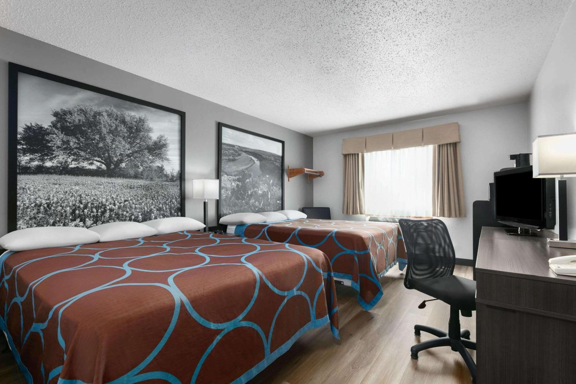 Super 8 By Wyndham Grapevine/Dfw Airport Northwest Hotel Eksteriør billede